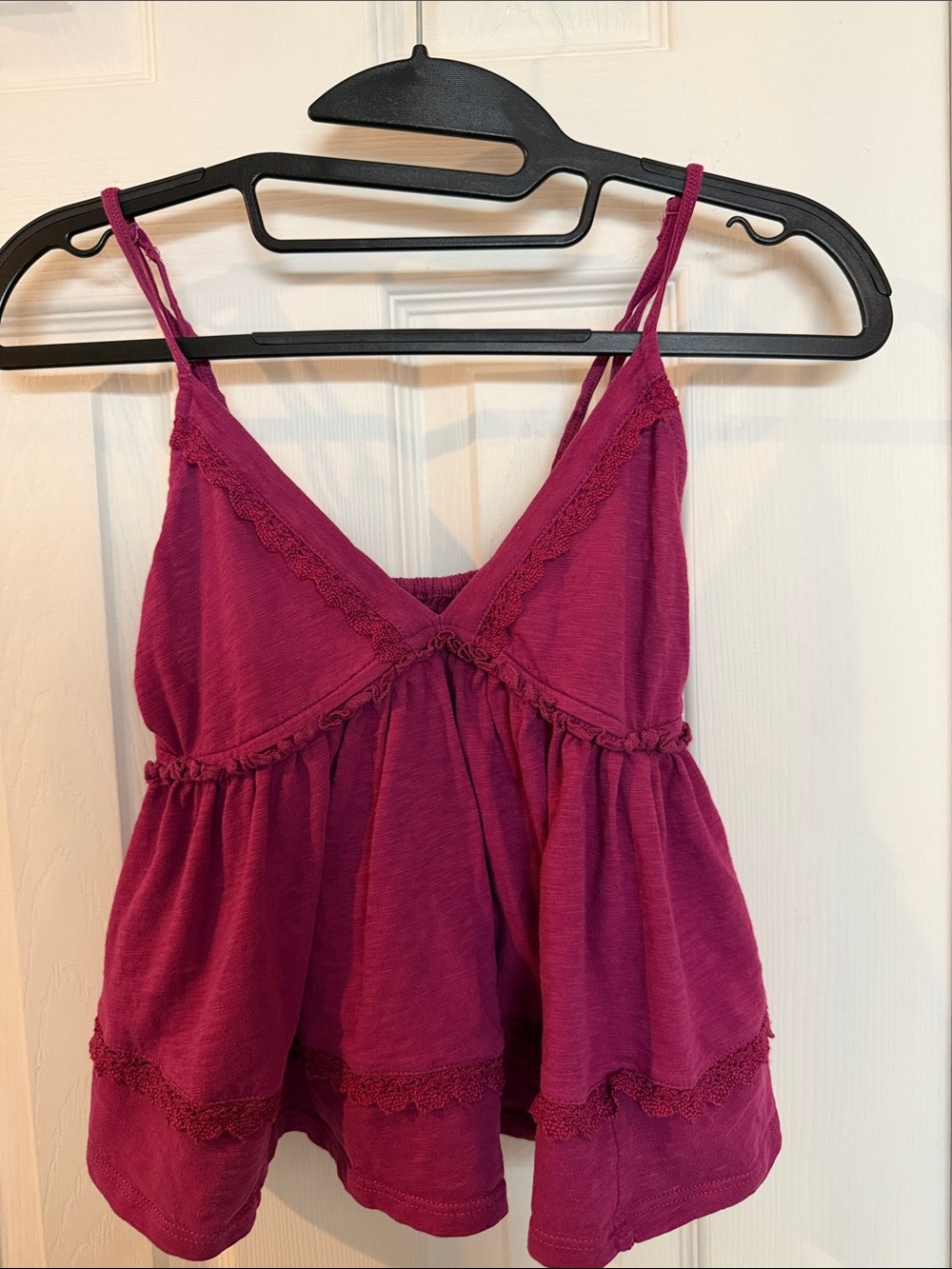 American Eagle Women's Sleeveless Lace-Trim Cami Top - Fuchsia